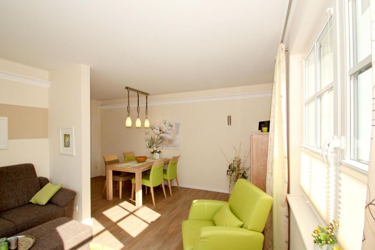 Zentrumsnahe Ferienwohnung Mit Balkon, Gratis Nutzung Vom Ahoi Erlebnisbad Und Sauna In Sellin, Eigene Sauna - Villa Antje Whg 10 Goehren  Zewnętrze zdjęcie